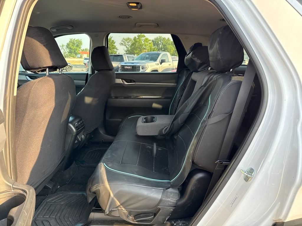 Used 2022 Hyundai Palisade SE FWD image 13