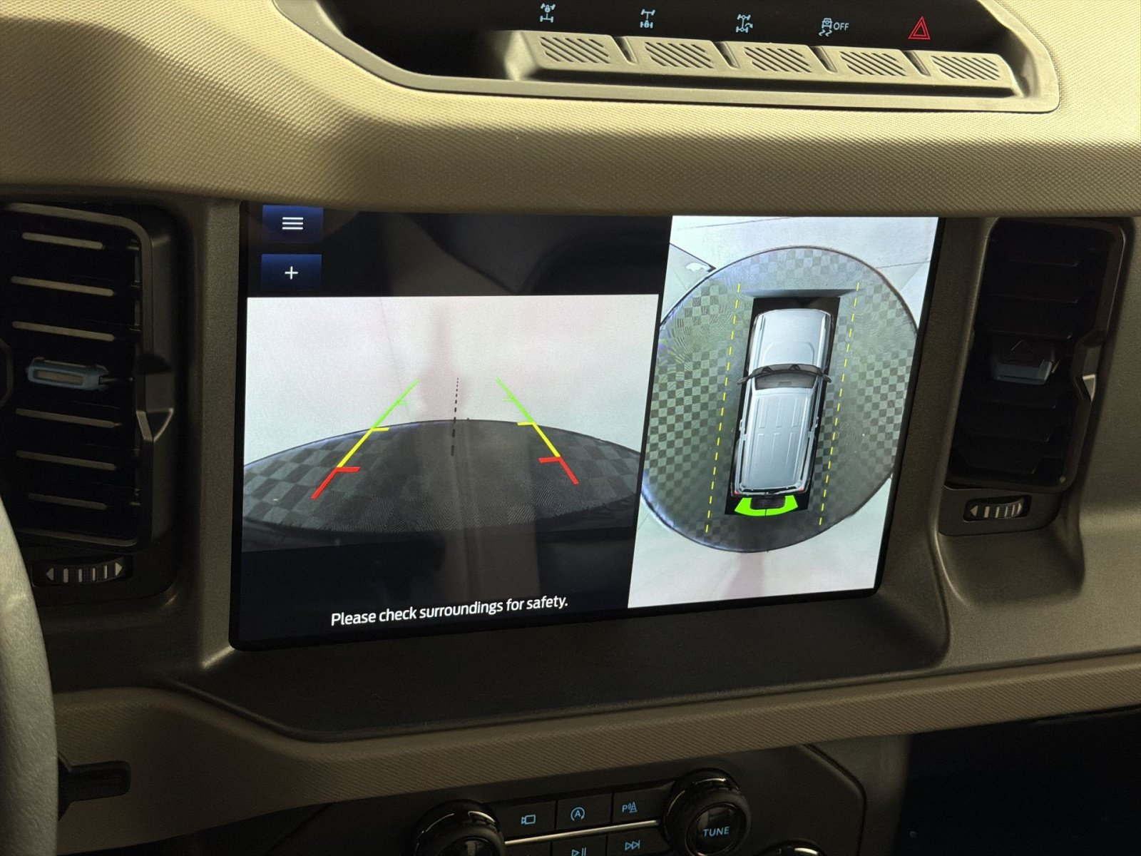 Used 2024 Ford Bronco Wildtrak AWD/4WD image 19