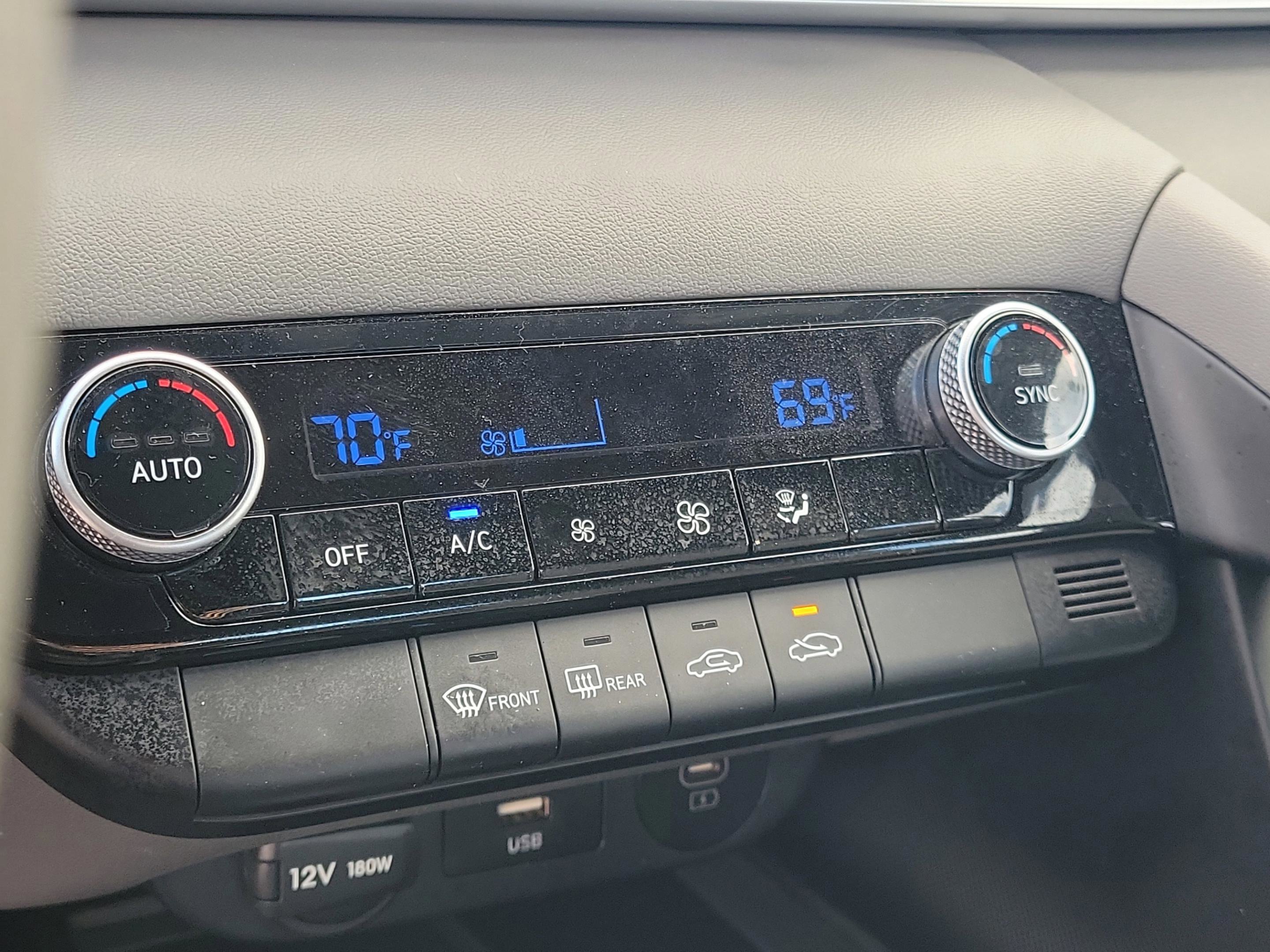 Certified 2025 Hyundai Elantra Sport image 27