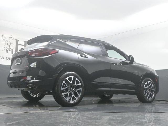 New 2026 Chevrolet Blazer RS w/ LPO, Floor Liner Package FWD image 11