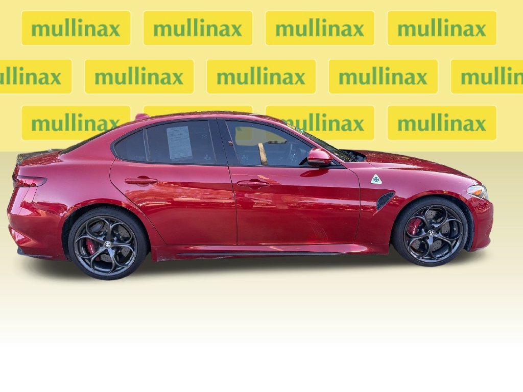 Used 2017 Alfa Romeo Giulia Quadrifoglio RWD image 2