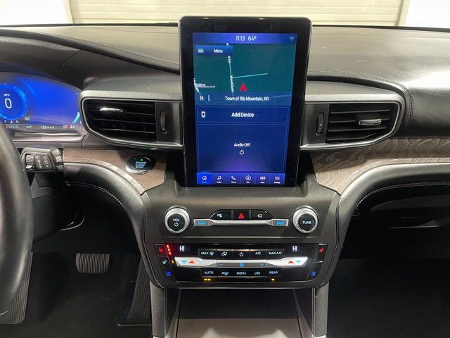 Used 2020 Ford Explorer Platinum w/ Premium Technology Package image 19