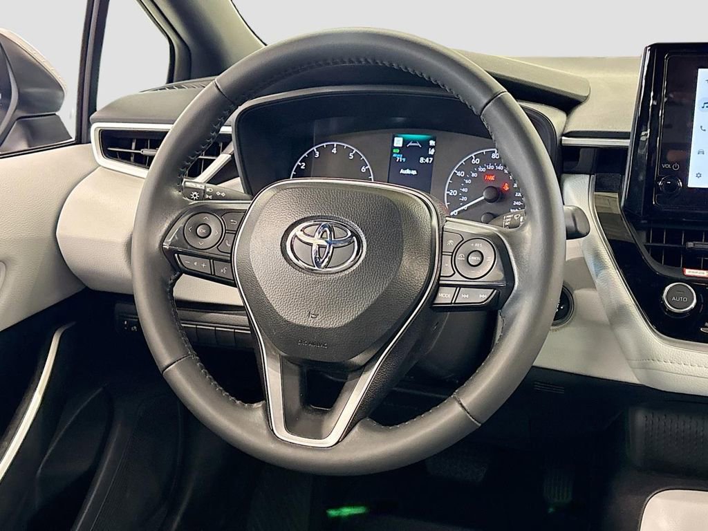 Used 2025 Toyota Corolla SE FWD image 18