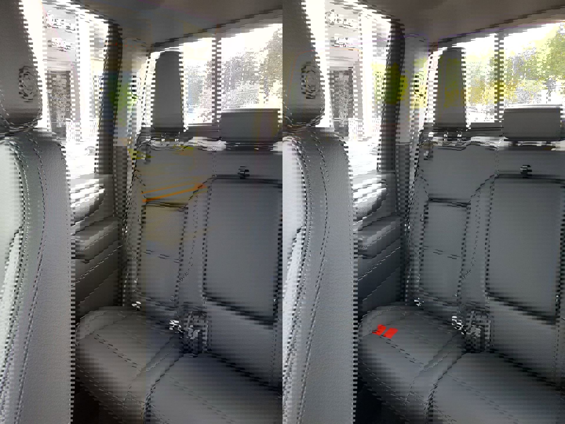 Used 2024 GMC Sierra 3500 Denali image 53