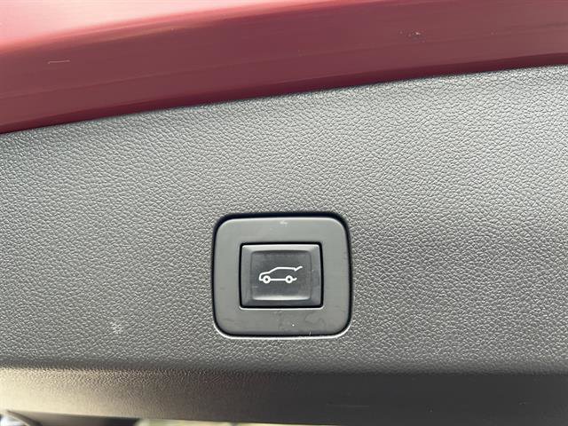 Used 2023 Buick Encore GX Select w/ Sport Touring Package FWD image 13