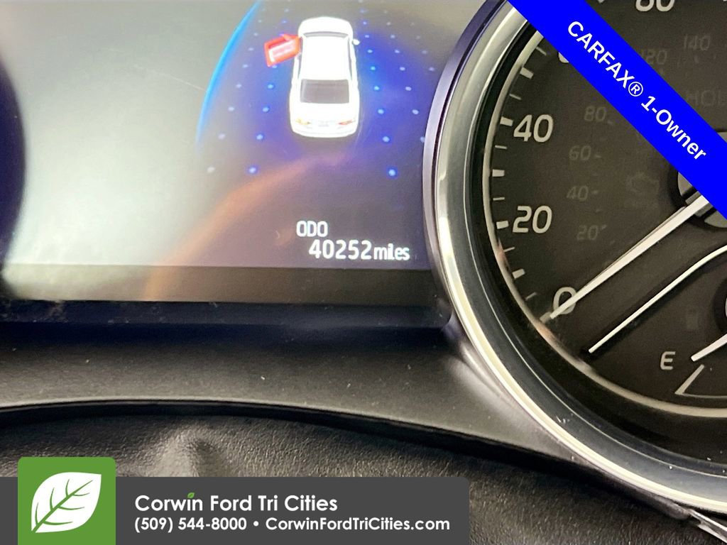 Used 2019 Toyota Camry XLE image 2