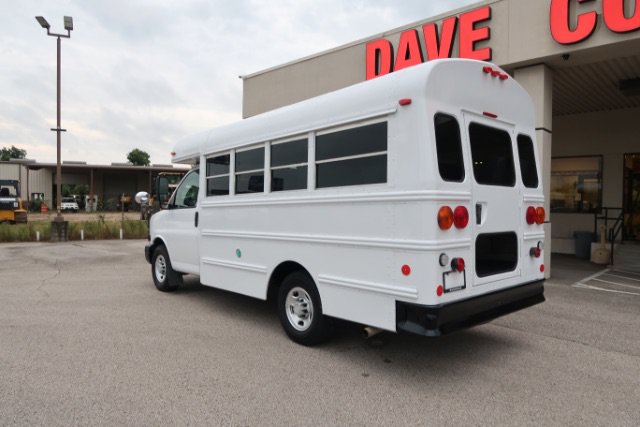 Used 2007 Chevrolet Express 3500 w/ School Bus Package RWD image 6