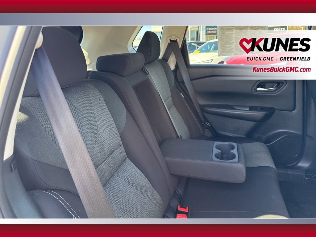 Used 2025 Nissan Rogue SV AWD/4WD image 36