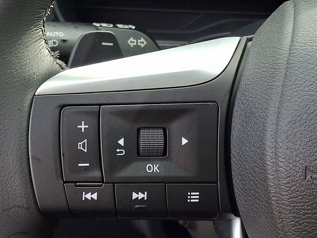 Used 2025 INFINITI QX60 Luxe w/ Vision Package image 23