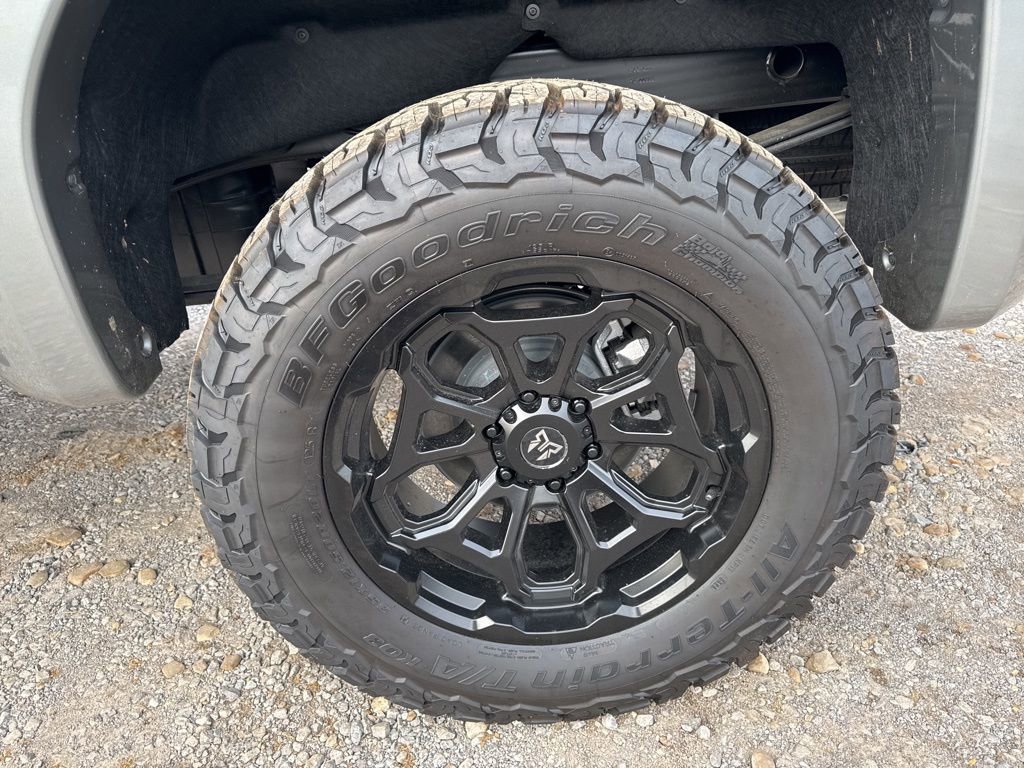 New 2025 GMC Sierra 1500 AT4 w/ AT4 Premium Package image 32