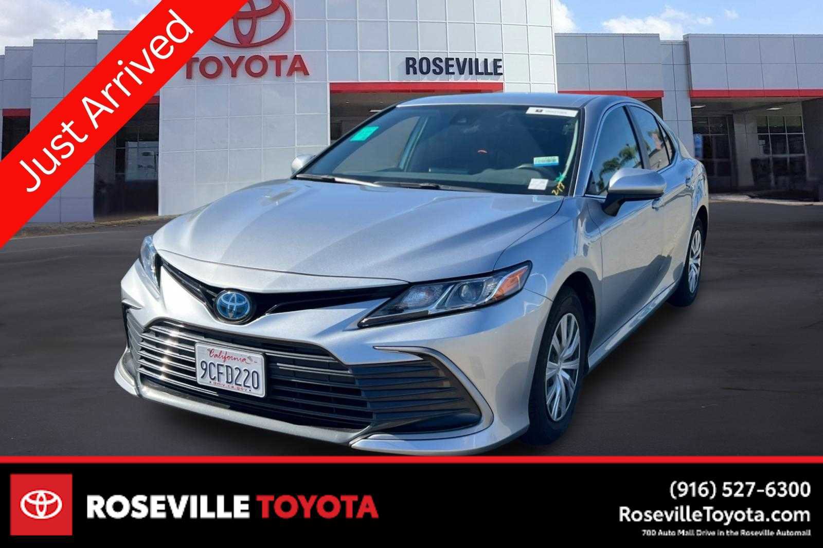 Used 2022 Toyota Camry LE image 1