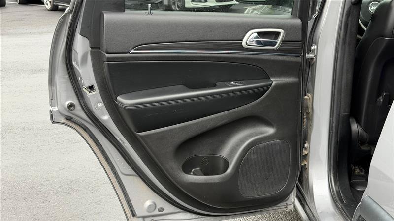 Used 2021 Jeep Grand Cherokee Limited w/ Luxury Group II AWD/4WD image 44