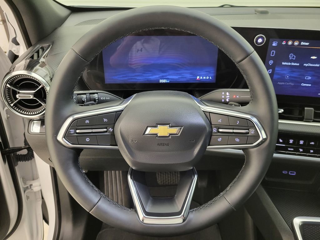 Certified 2026 Chevrolet Equinox LT image 2