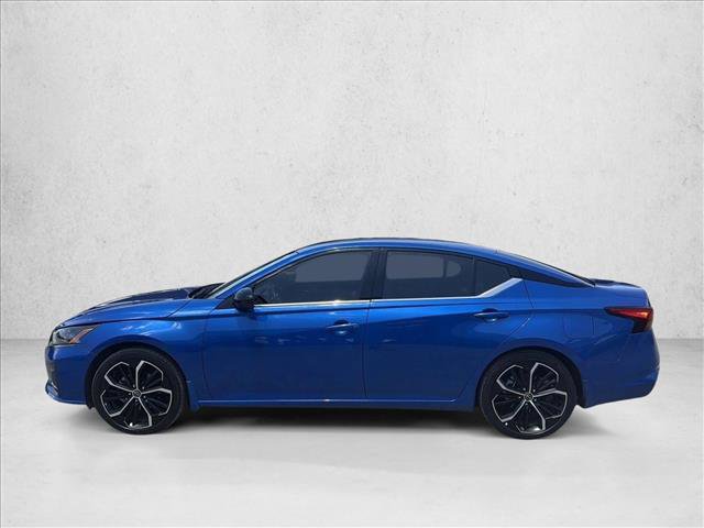 Used 2025 Nissan Altima 2.5 SR FWD image 2
