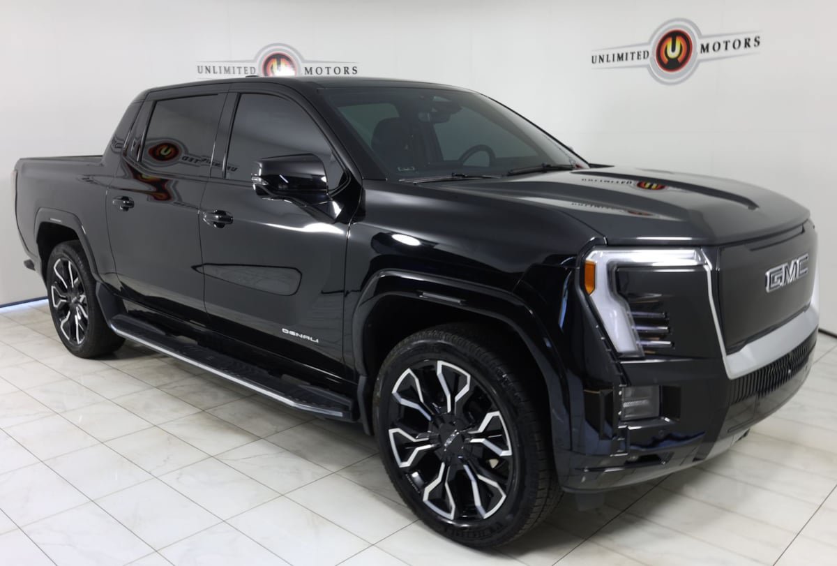 Used 2025 GMC Sierra EV Denali AWD/4WD image 36