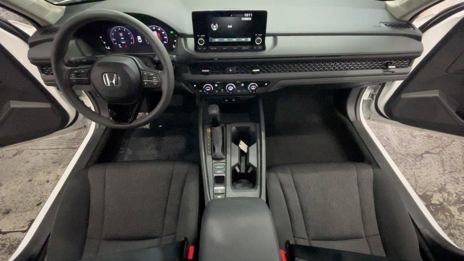 Used 2025 Honda Accord SE image 28