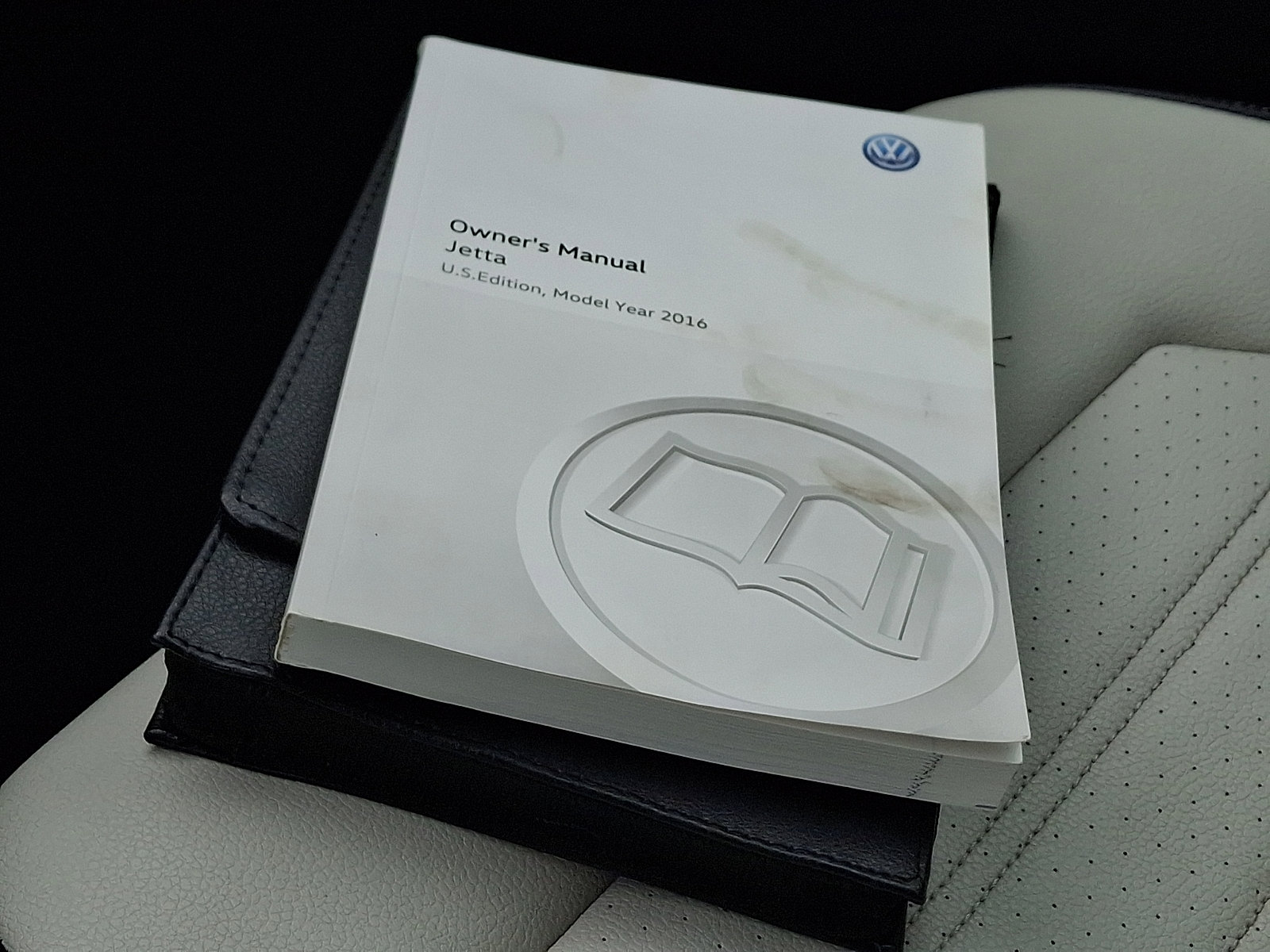 Used 2016 Volkswagen Jetta Sport w/ Lighting Package image 25