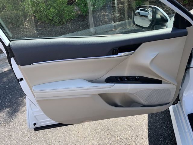 Certified 2020 Toyota Camry XLE w/ Driver Assist Package image 17