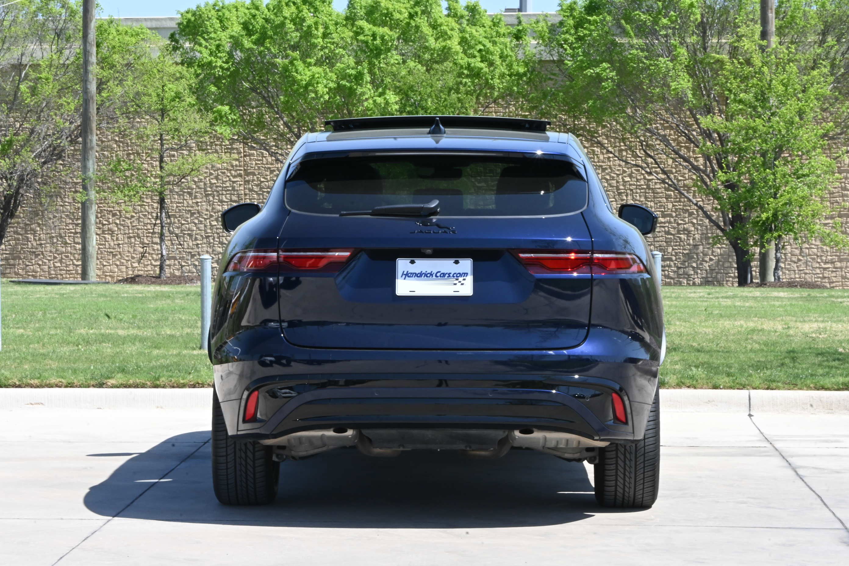 Used 2025 Jaguar F-PACE R-Dynamic S image 7