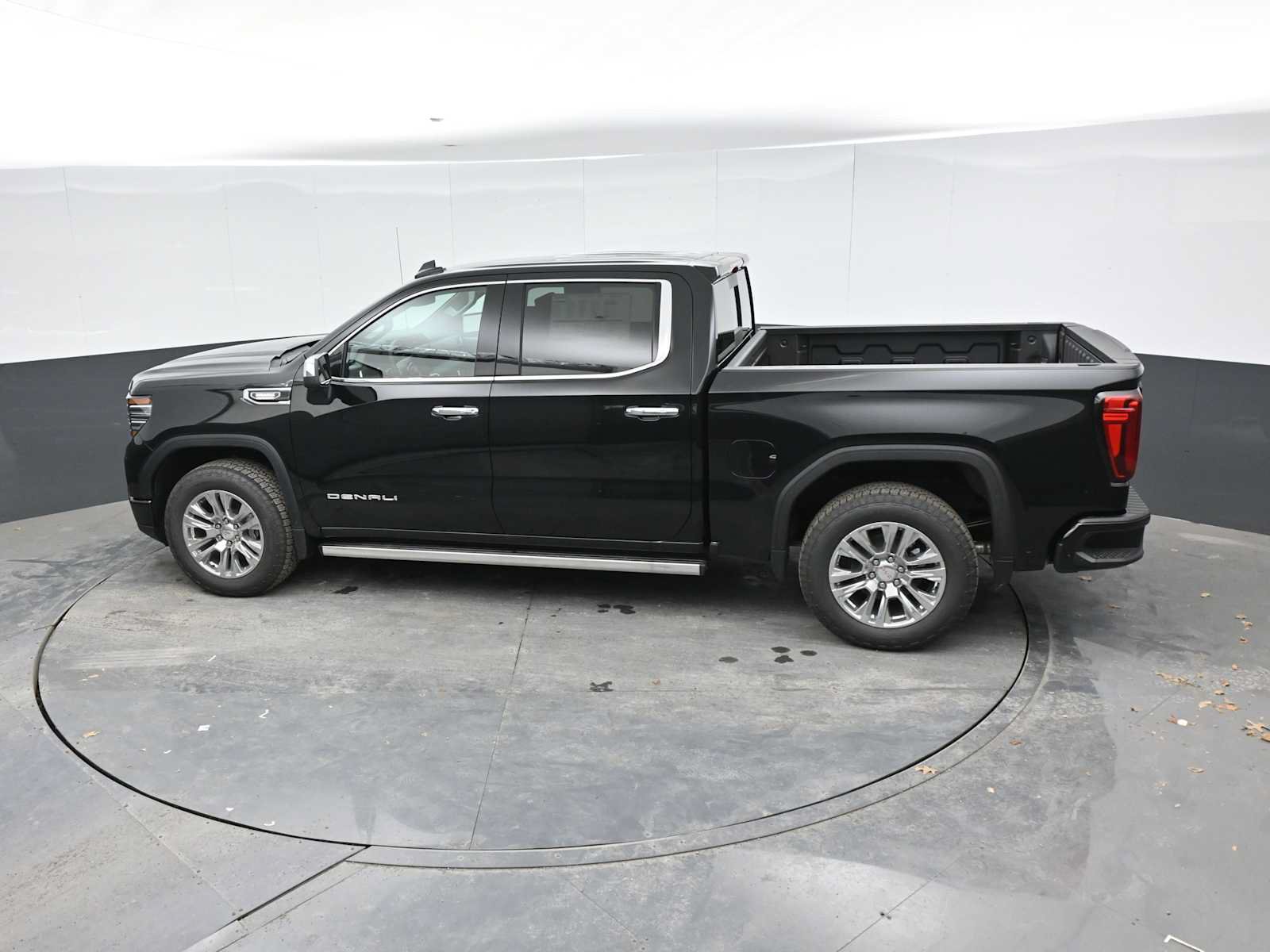 New 2026 GMC Sierra 1500 Denali AWD/4WD image 28