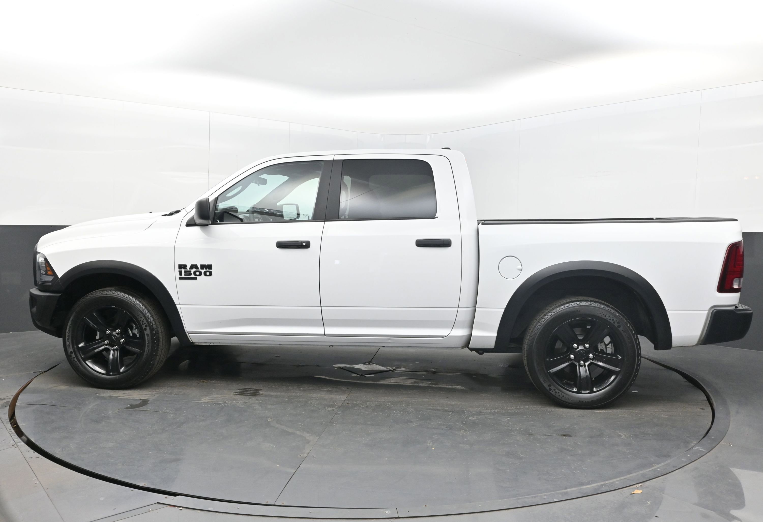 Used 2024 RAM 1500 Classic Warlock image 7