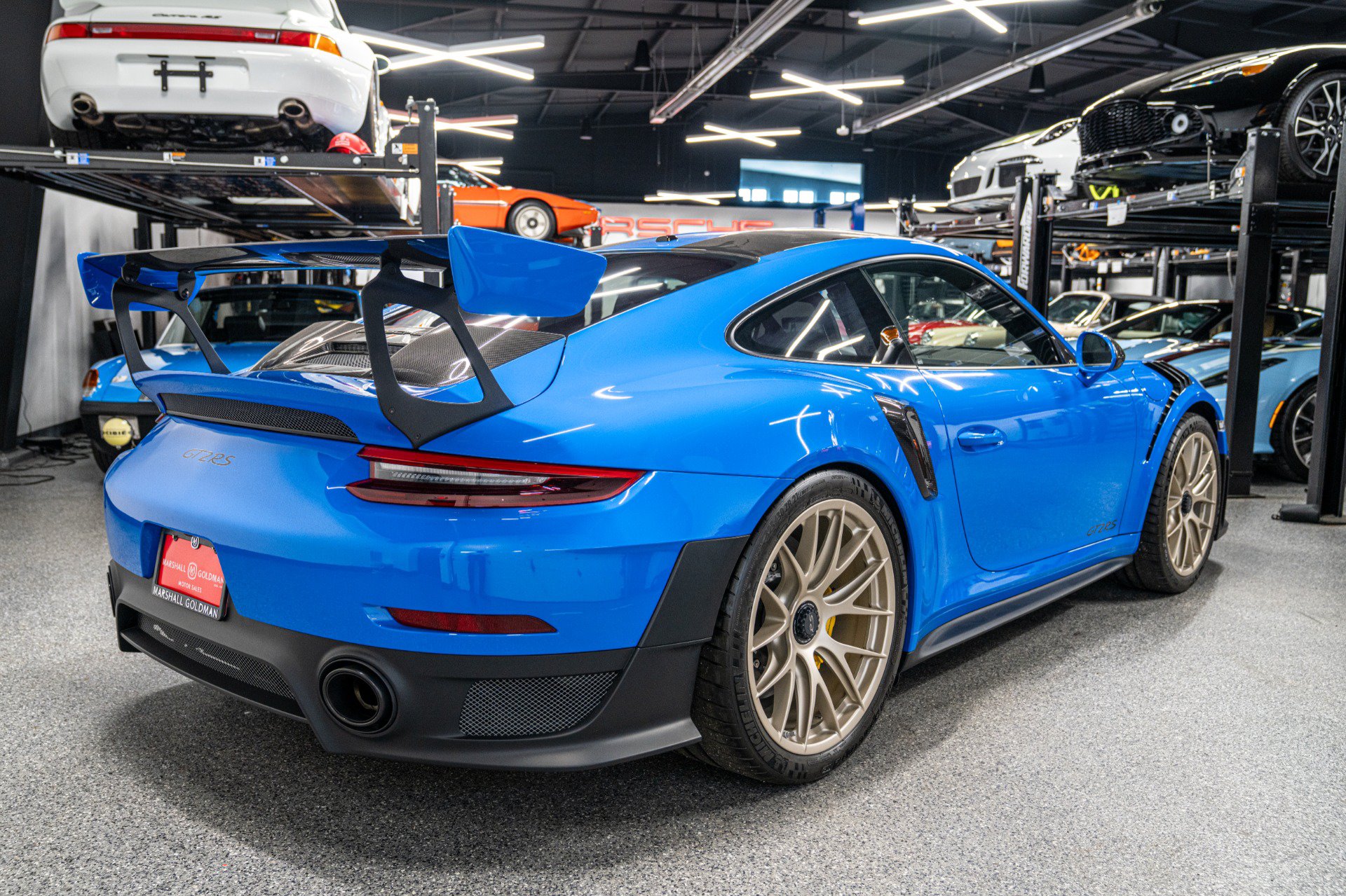 Used 2018 Porsche 911 GT2 RS RWD image 8