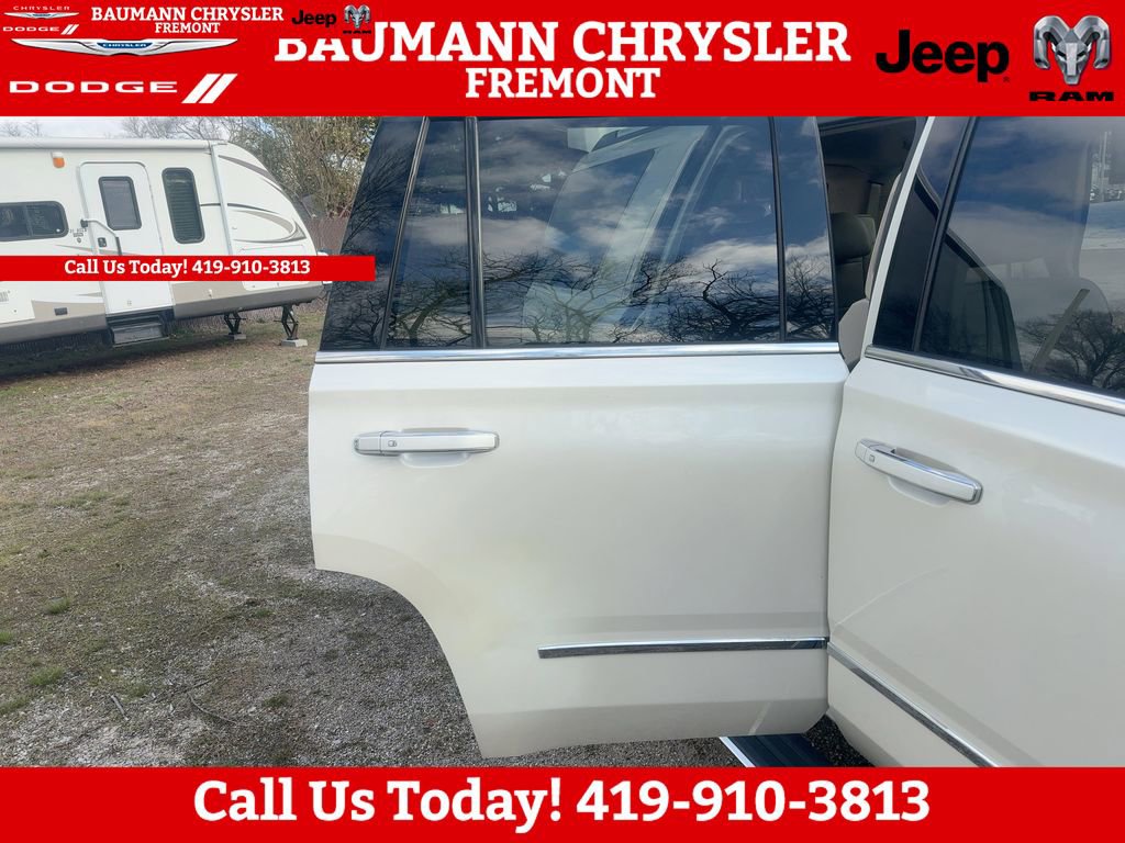 Used 2015 GMC Yukon Denali w/ Premium Package image 14