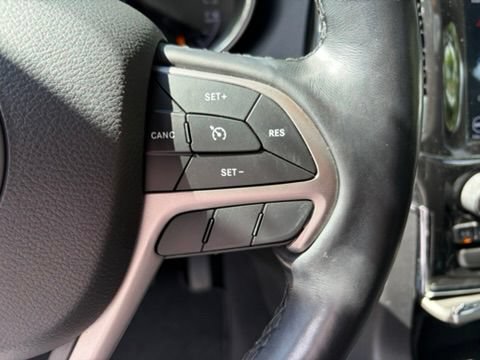 Used 2021 Jeep Grand Cherokee Limited w/ Luxury Group II AWD/4WD image 19