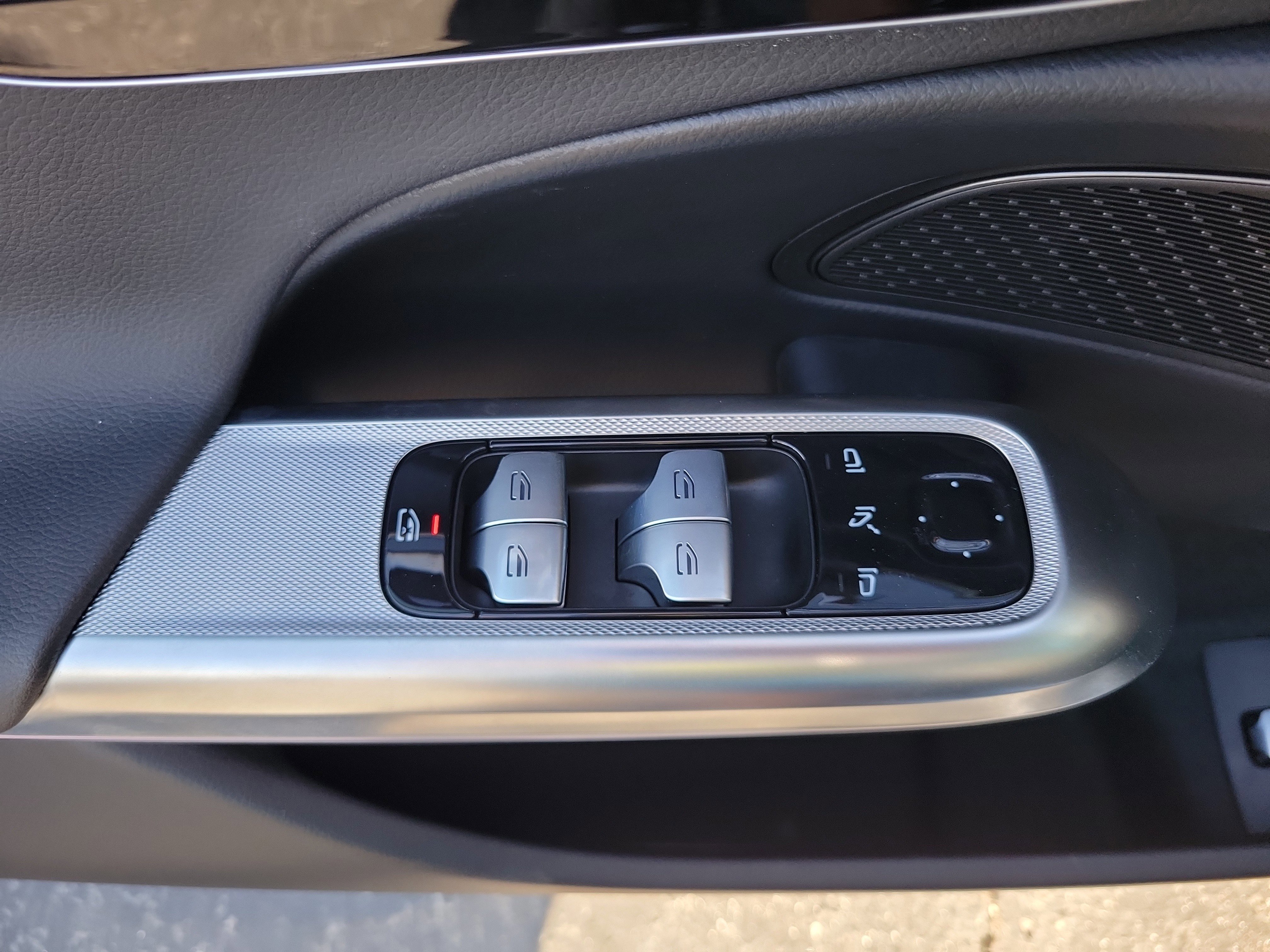 Certified 2025 Mercedes-Benz E 350 4MATIC Sedan image 29