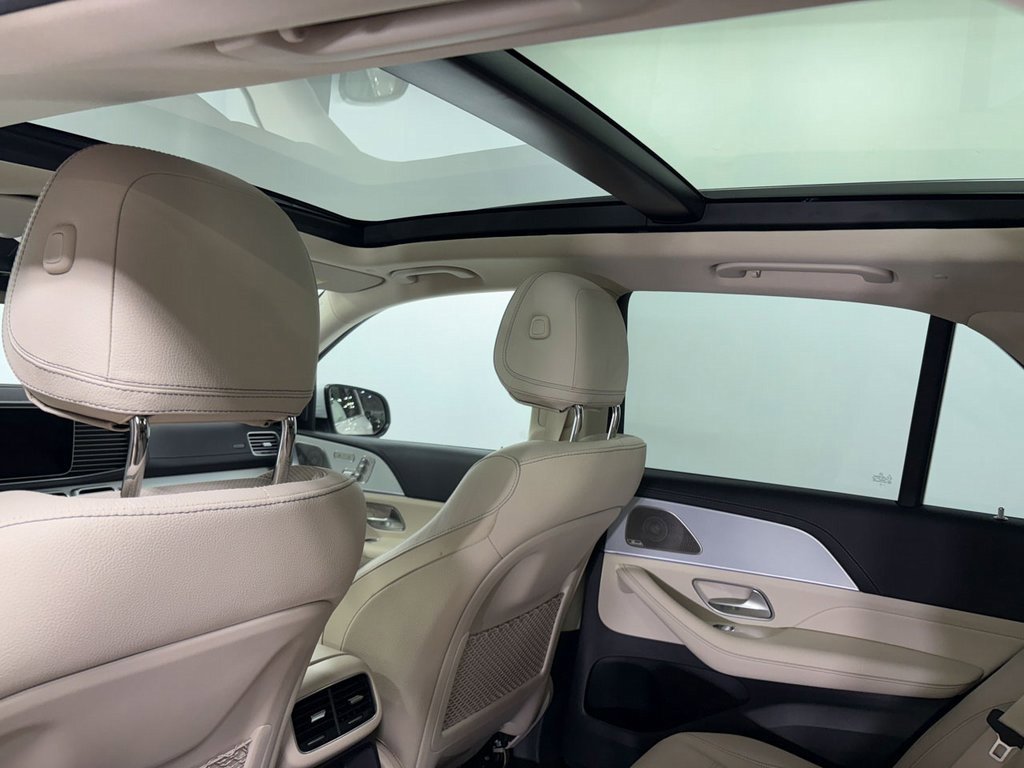 Used 2024 Mercedes-Benz GLE 450e 4MATIC image 24