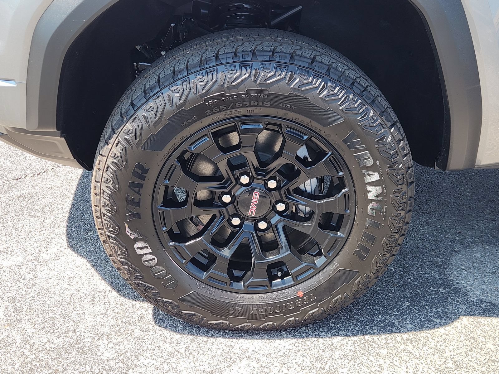 New 2026 GMC Canyon Elevation w/ Convenience Package RWD image 14