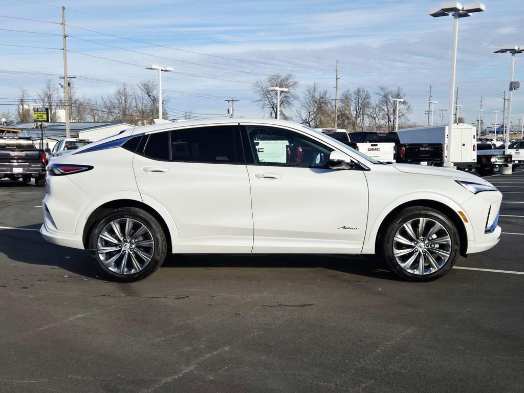New 2026 Buick Envista Avenir image 2