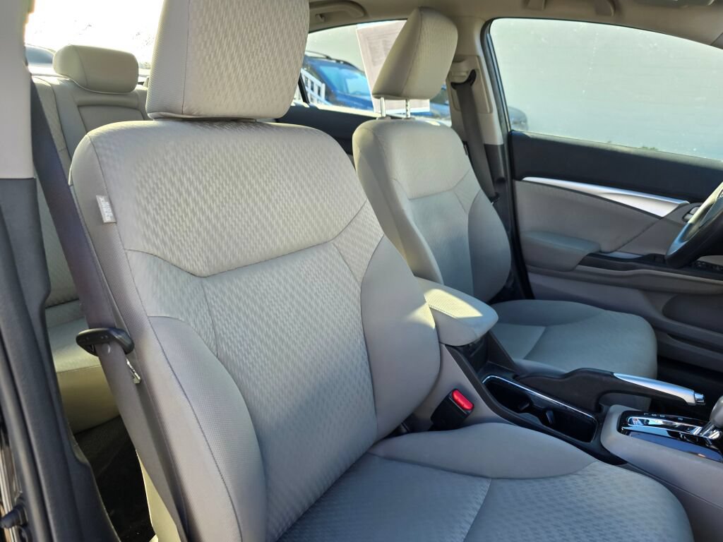 Used 2015 Honda Civic EX image 8