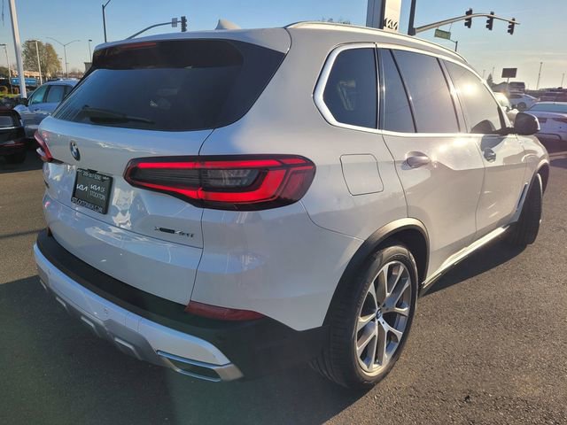 Used 2019 BMW X5 xDrive40i w/ Convenience Package image 4