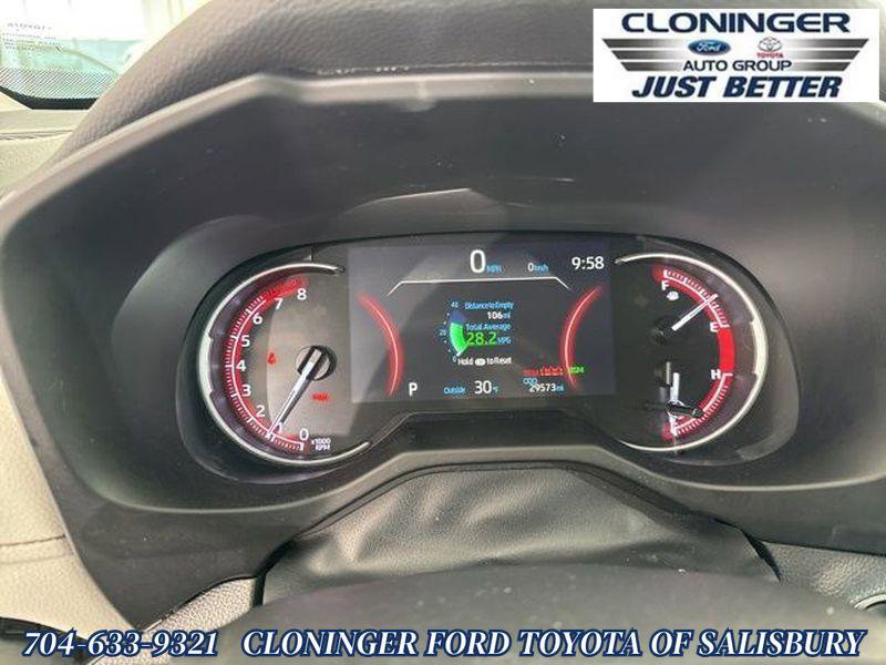 Used 2023 Toyota RAV4 XLE Premium image 31