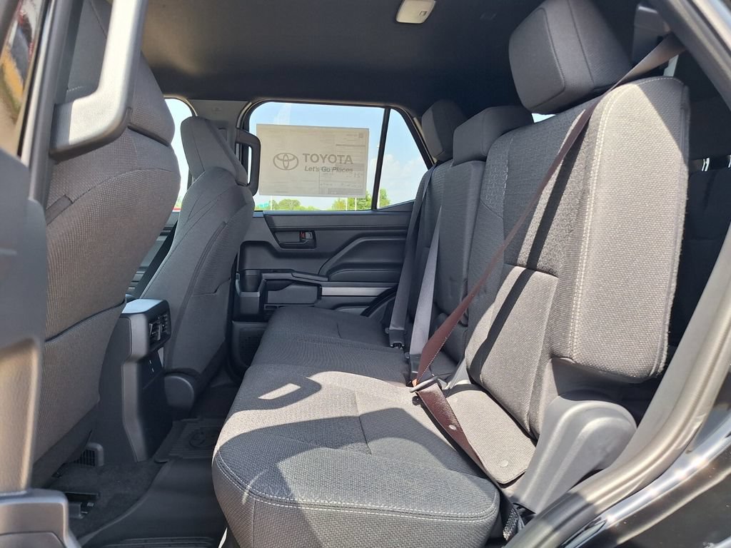 New 2026 Toyota 4Runner SR5 AWD/4WD image 11