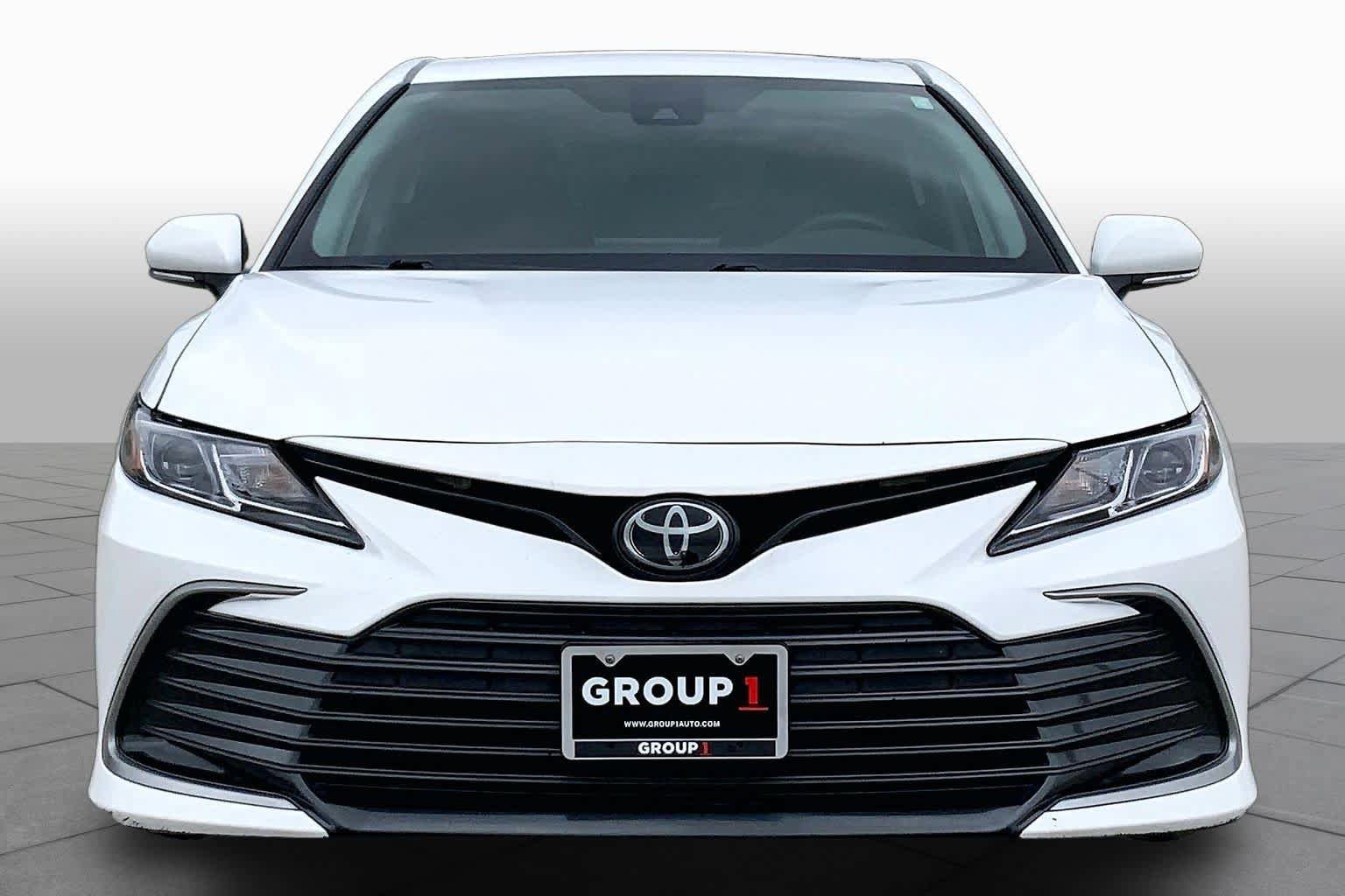 Used 2023 Toyota Camry LE w/ Convenience Package FWD image 4