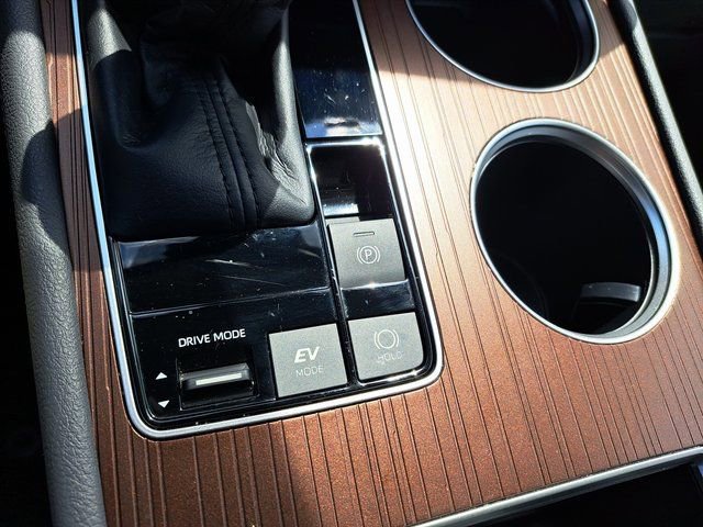 Certified 2022 Toyota Sienna XLE w/ XLE Plus Package FWD image 20