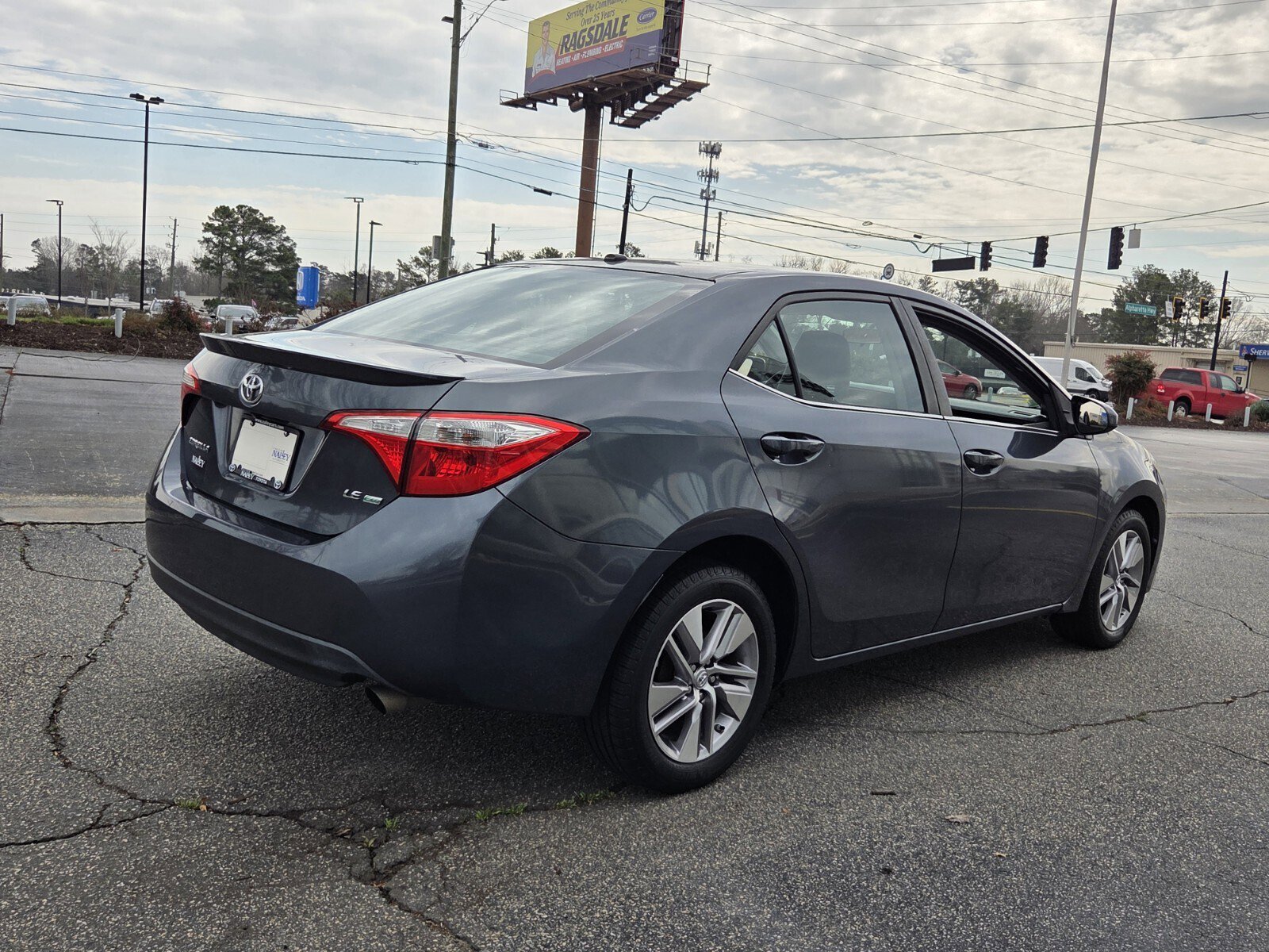 Certified 2016 Toyota Corolla LE Premium image 4