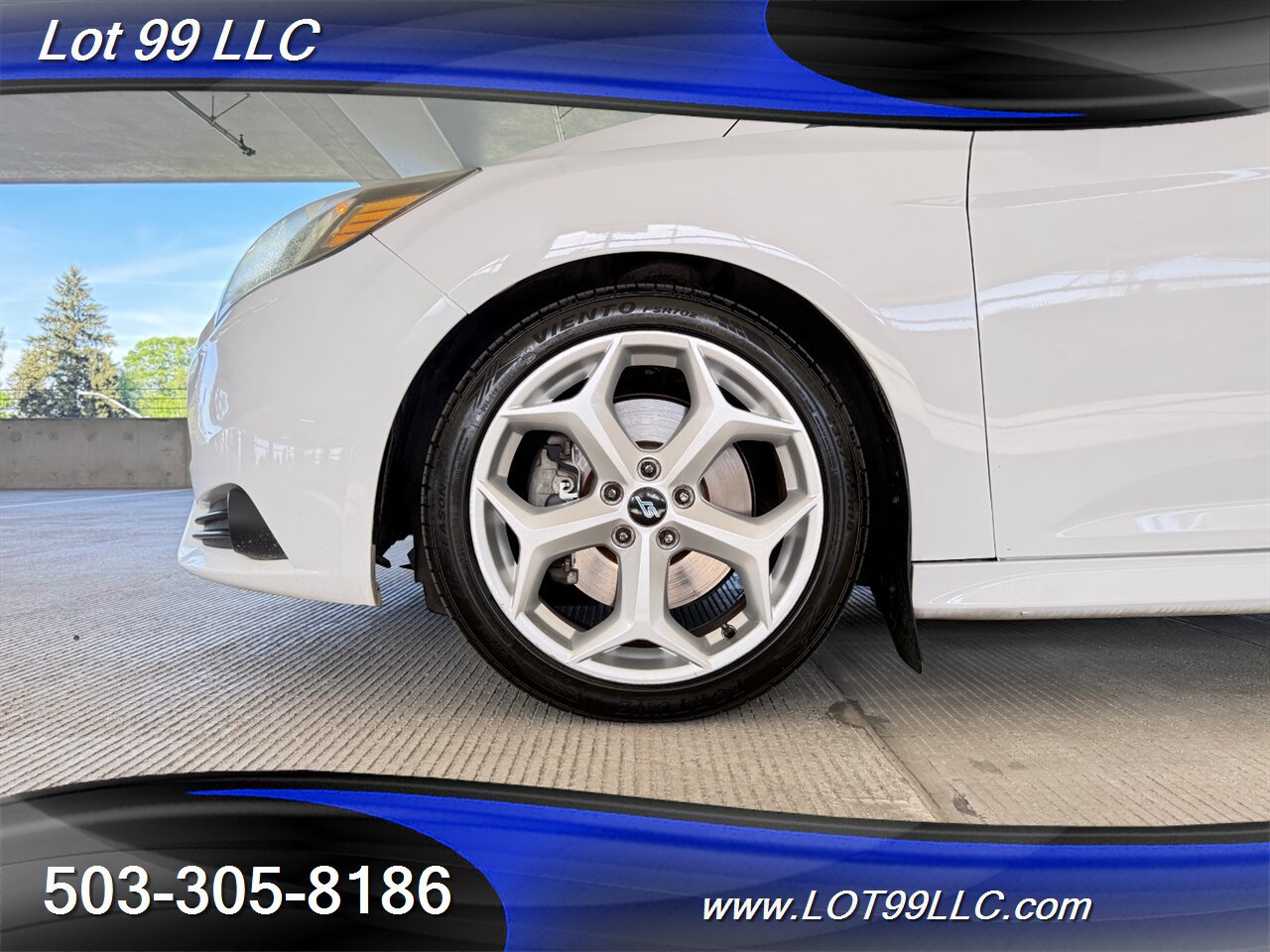 Used 2013 Ford Focus ST FWD image 22