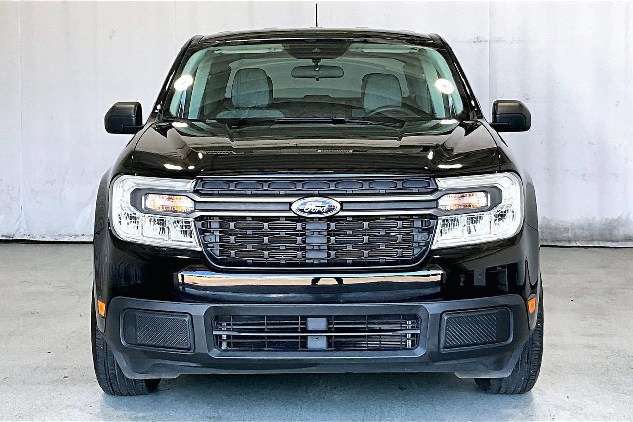 Used 2023 Ford Maverick XLT FWD image 2