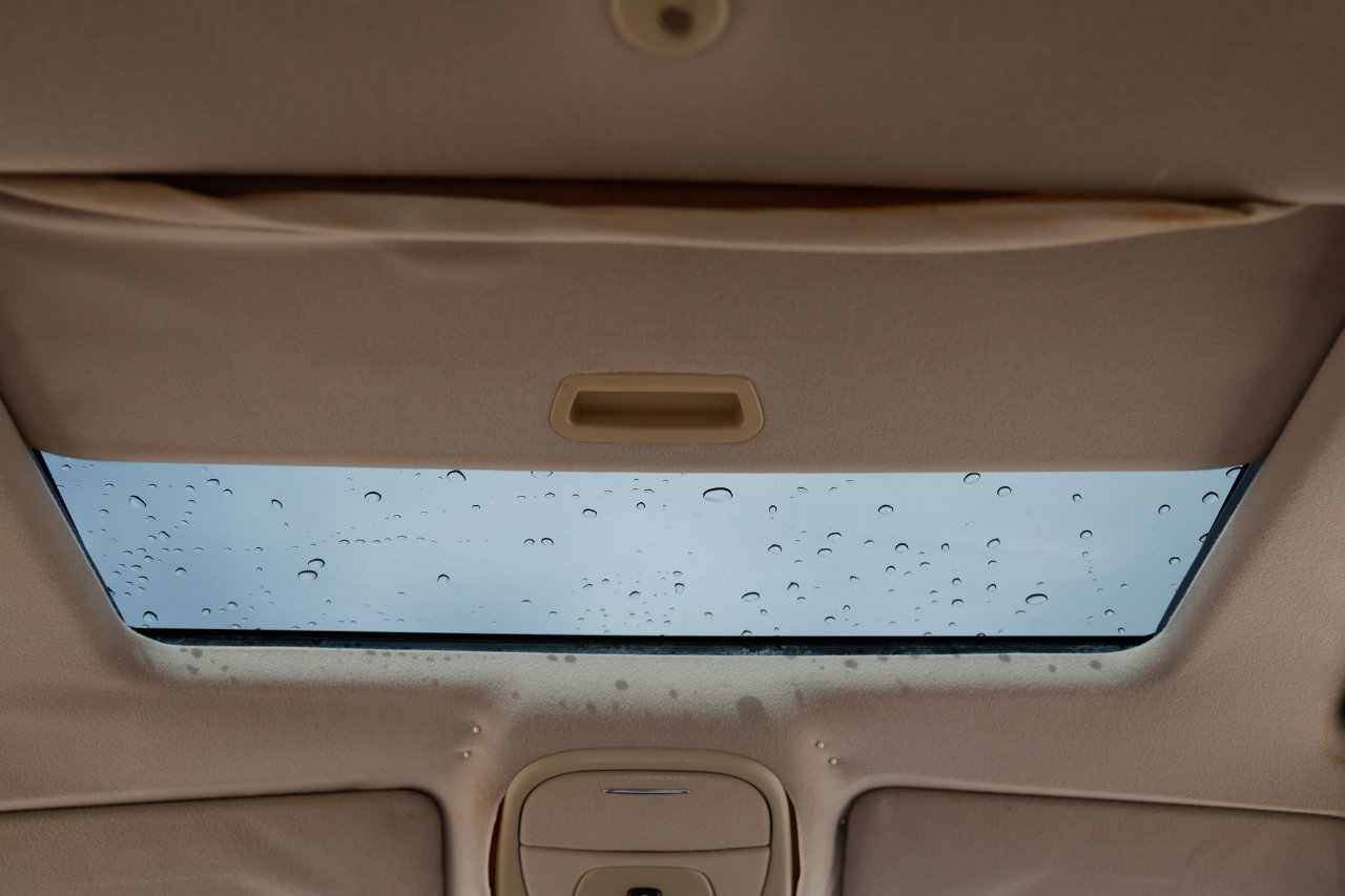 Used 2004 Jaguar XJ8 image 23