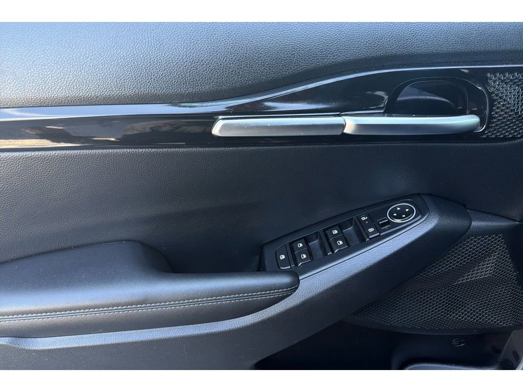 Used 2024 Kia Seltos EX image 11