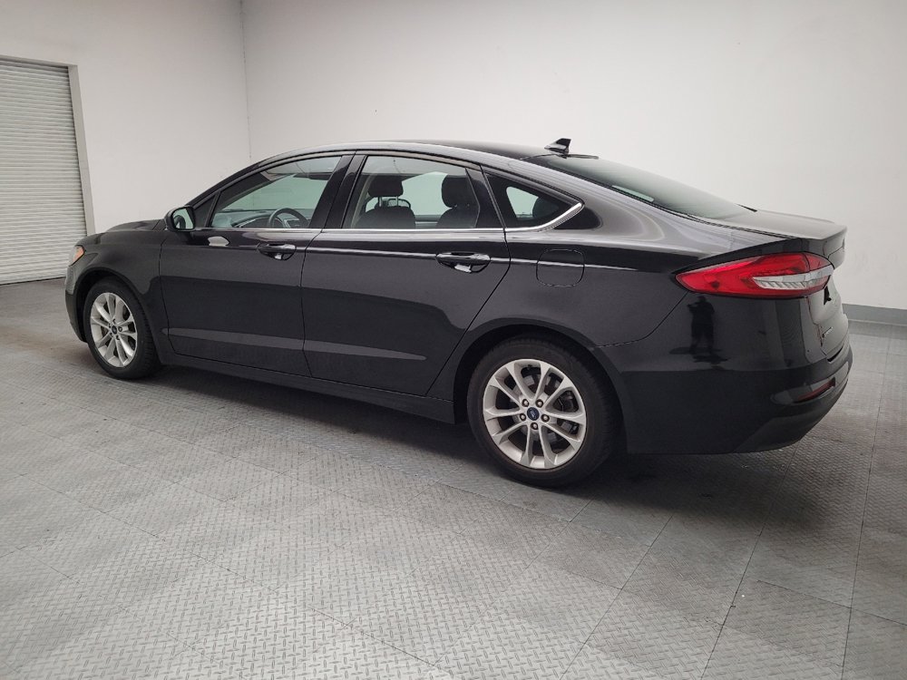 Used 2019 Ford Fusion SE FWD image 3