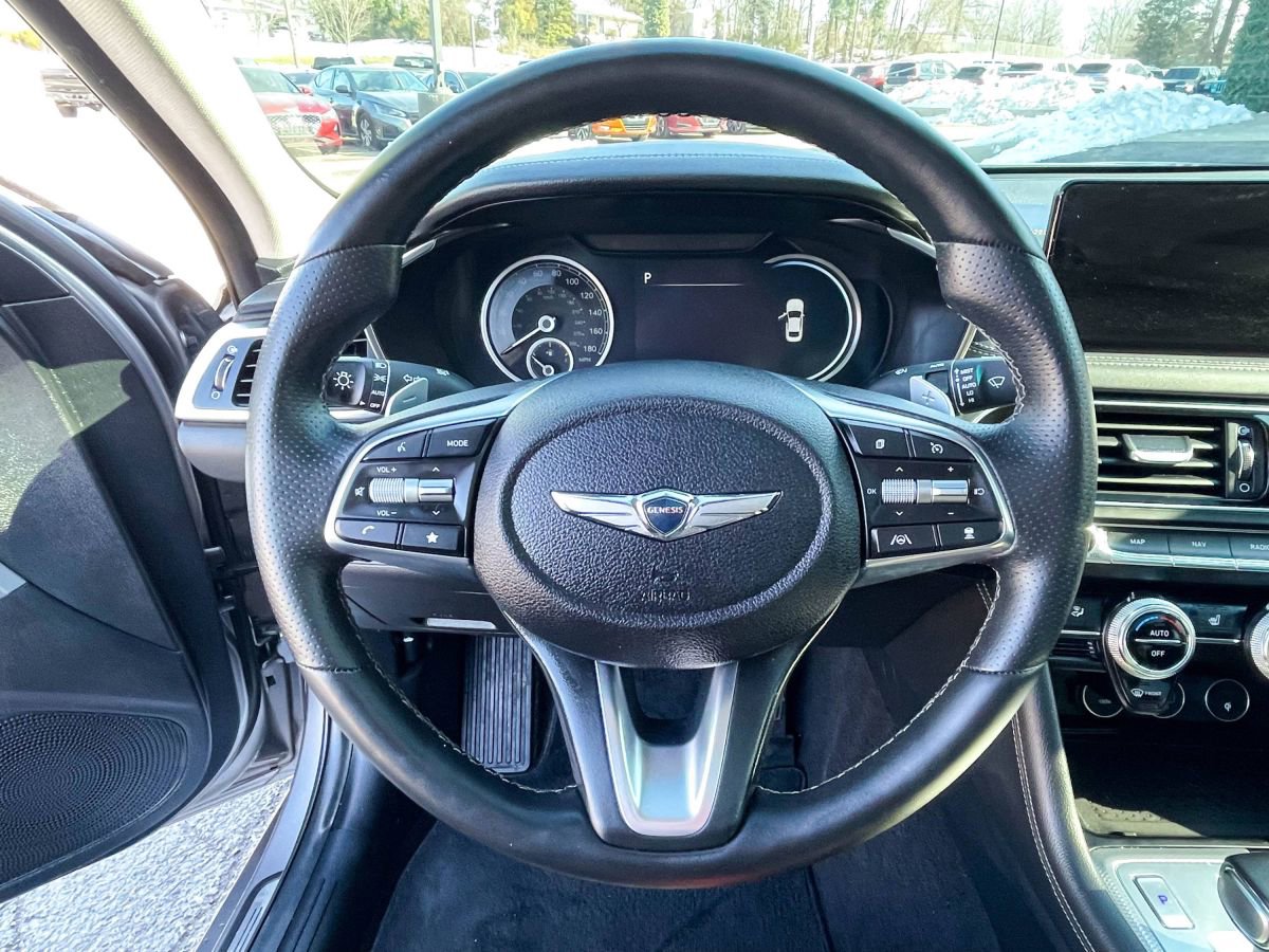 Used 2022 Genesis G70 2.0T w/ Prestige Package image 11