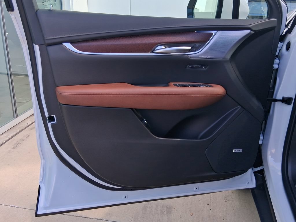 New 2026 Cadillac XT5 Premium Luxury w/ Driver Assist Package FWD image 14