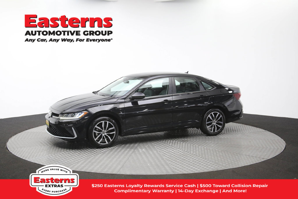 Used 2025 Volkswagen Jetta SE FWD image 58