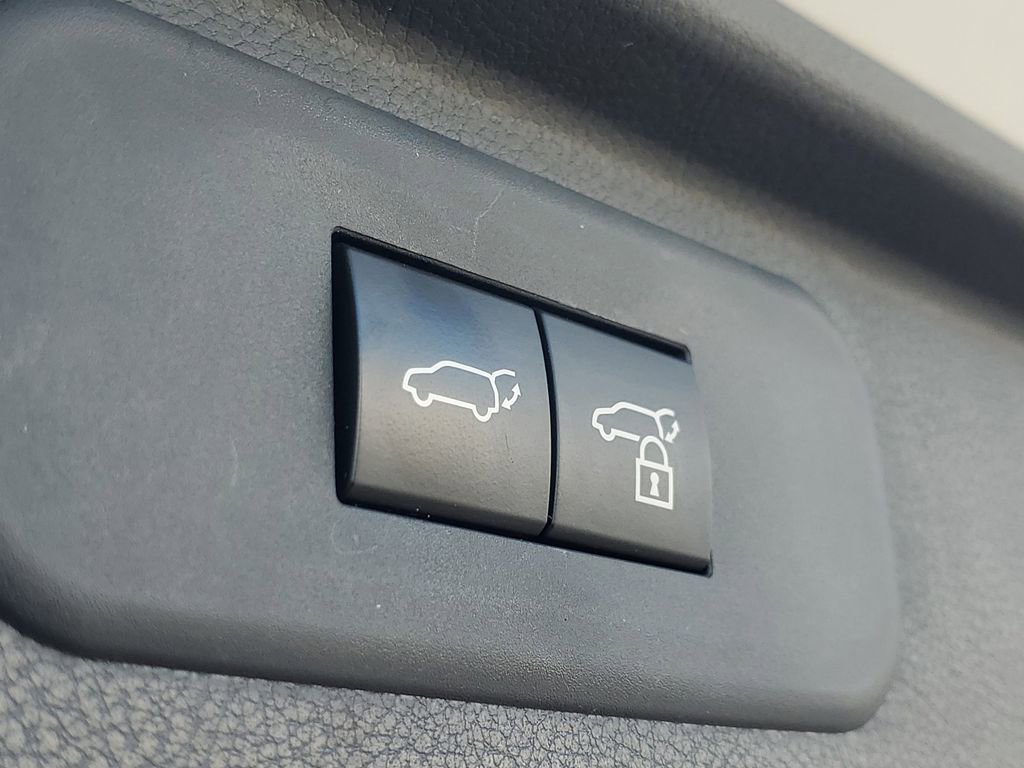 Certified 2024 Toyota Grand Highlander XLE image 9