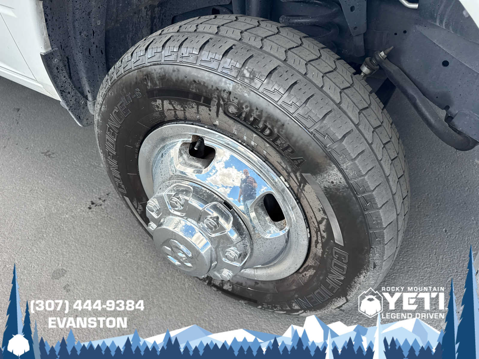 Used 2024 RAM 3500 Tradesman w/ Chrome Appearance Group AWD/4WD image 10