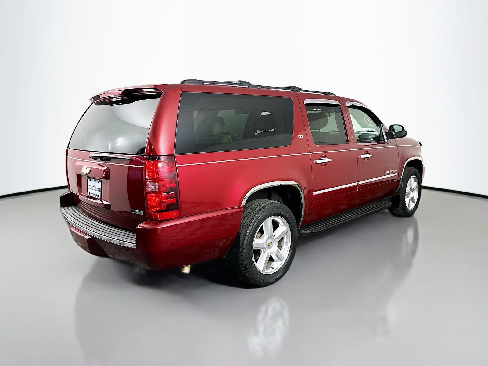 Used 2010 Chevrolet Suburban LTZ AWD/4WD image 8